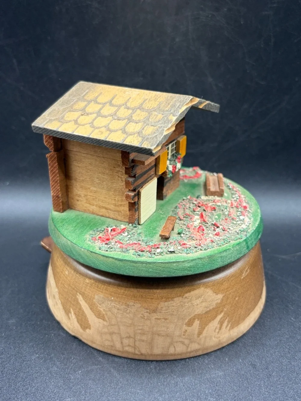 Vintage Reuge Swiss Chalet Cabin Music Box “Toy Symphony” Trinket Box Works